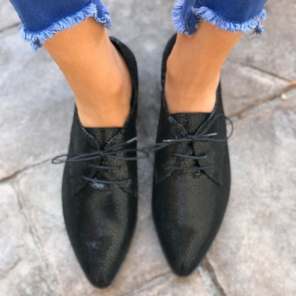 Distressed Genuine Leather Derby Lace Up Oxfords - Picture 6 of 8